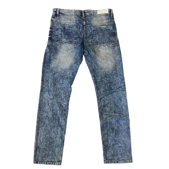 WT02 Distressed Moto Jeans - Picture 4 of 6